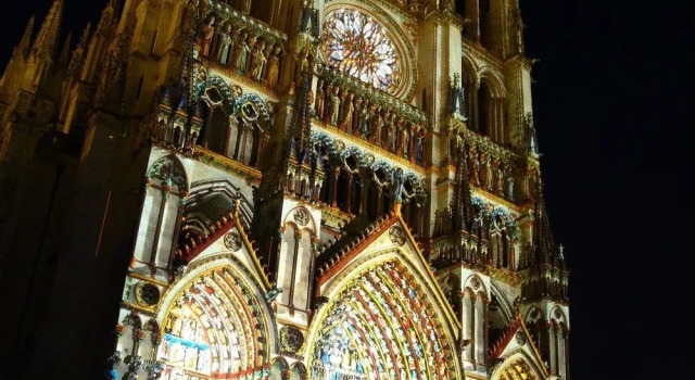 Votre maison à Amiens, Забронировать Отель Отели Соммы с парковкой, Парковка