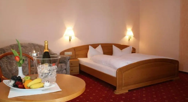 Hotel Thüringer Hof, Prenota Hotel Floh 