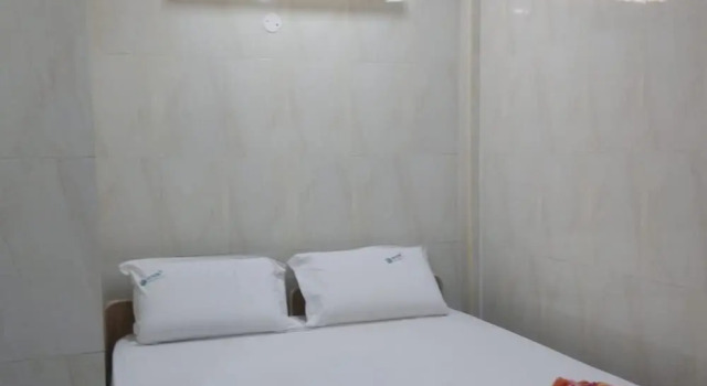 Номер Deluxe iROOMZ GVK Residency