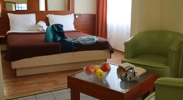 Двухместный номер Comfort c 1 комнатой Семеен Hotel Palitra