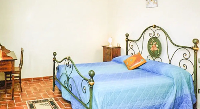 The Ivy Apartment in a Farmhouse, Book Lejlighed Hoteller i centrum af Montefalco, hoteller i centrum af Montefalco