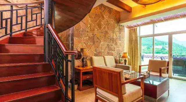 Xitai Hotel Jiangmen Gudou hot spring, Rezerwuj Hotel Hotele w Jiangmen z parkingiem, Parking