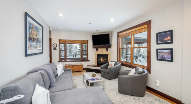 Bear Creek Lodge 112a 1 Bedroom Condo by Alpine Lodging Telluride