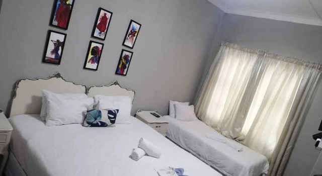 Четырёхместный клубный номер Standard с 2 комнатами Longfellow Lodge