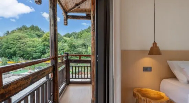Люкс Shambhala Perched Peaks Courtyard Hotel (Zhangjiajie National Forest Park)