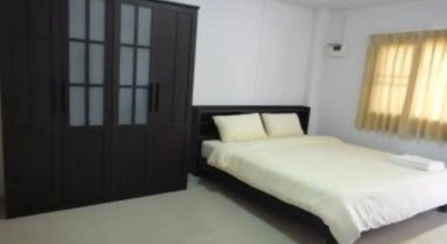 Nichapat Place, Varaa Hotelli Hotellit North-Eastern Thailand pysäköinnillä, Pysäköinti