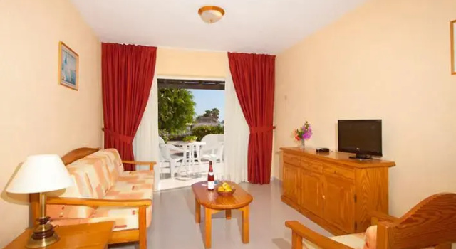 Бунгало с видом на бассейн Bungalows Playa Limones