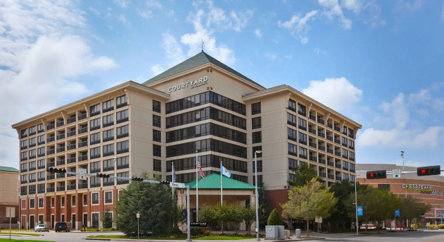 Кровать в общем номере Courtyard by Marriott Oklahoma City Downtown