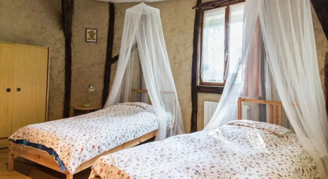 Unique Troglodyte House in the Valley, Rezervovat Rekreační dům Hotely v Faverolles s parkováním, Parkování