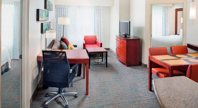 Люкс с 2 комнатами Residence Inn by Marriott Roanoke Airport