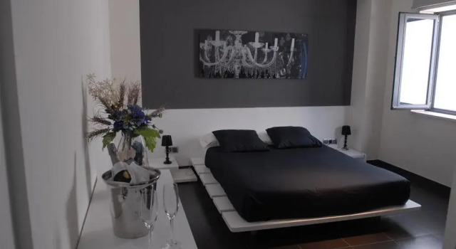 Hotel Los Nardos, Забронировать Отель Чипиона Коста-де-ла-Лус, рядом с Памятник Росио Хурадо