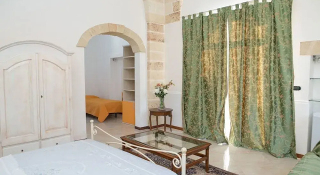 B&B Azzurro Salento, Забронировать Отель «постель и завтрак» Отели Сан-Панкрацио-Салентино с парковкой, Парковка