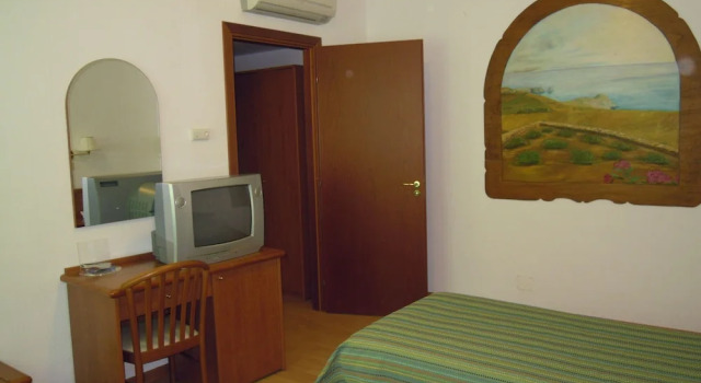 Трёхместный номер Standard с балконом Mediterraneo Hotel