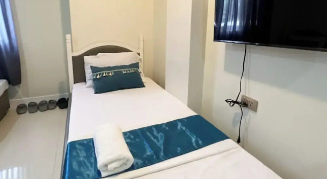 Standard Triplo quarto varanda 717 Residences Iloilo