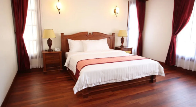Люкс c 1 комнатой с балконом Steung Siemreap Residences & Apartment