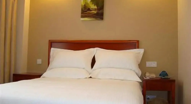 GreenTree Inn Taizhou East Meilan Road University Town Hotel, Buchen Sie Hotel Hotels in Jiangsu mit Parkplatz, Parkplätze