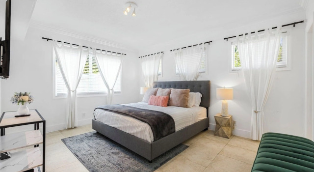 Miami Dream Home with Pool, Prenota Affittacamere Biscayne Park Florida