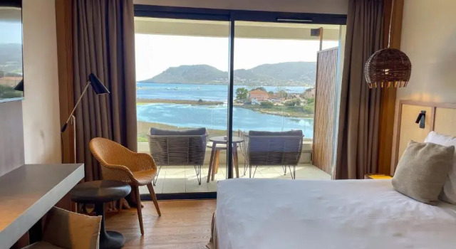 Двухместный номер Superior с видом на море Golden Tulip Porto-Vecchio