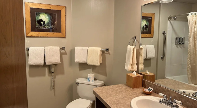 Четырёхместный номер Superior The Common Man Inn & Lodge, Plymouth
