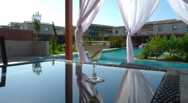Четырёхместный люкс Executive Apollonion Asterias Resort and Spa