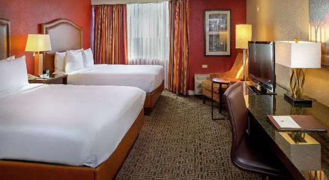 Шестиместный номер Standard DoubleTree by Hilton Hotel St. Louis - Chesterfield