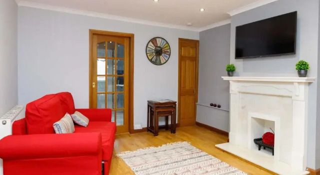 Lomond Serviced Apartments - Inglewood, Забронировать Апартаменты/квартира Отели Центральной Шотландии с парковкой, Парковка