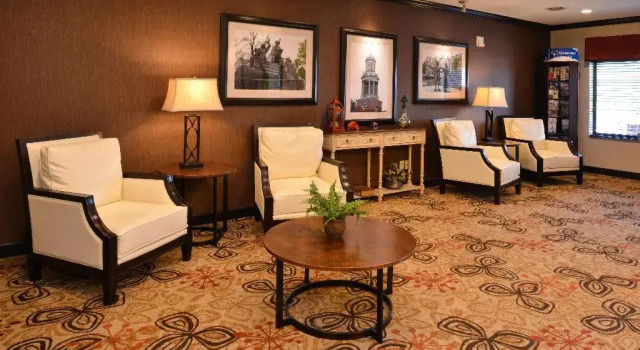 Holiday Inn Express & Suites Washington - Meadow Lands by IHG, Rezerwuj Hotel Hotele w Washington z basenem, Basen