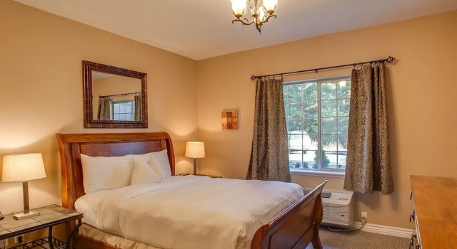 Leavenworth Village Inn, Забронировать Гостевой дом Отели Leavenworth Ski с парковкой, Парковка