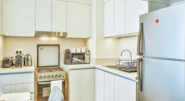 1B- Parkpoint- Tower D 104 by Bnb homes, Забронировать Отель «постель и завтрак» Отели Дубая с парковкой, Парковка