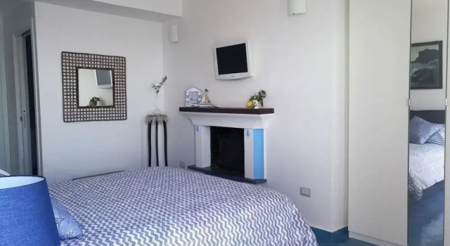 Mareluna Holiday Home
