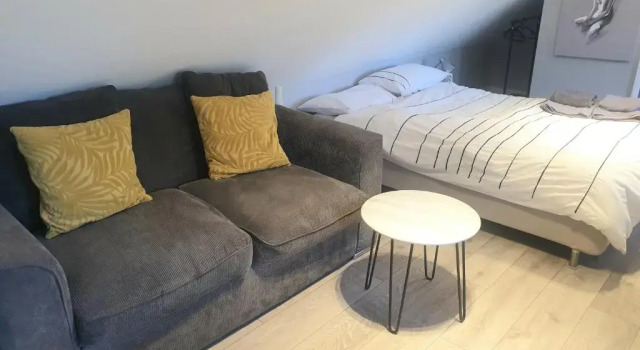 Contemporary Style Studio, Забронировать Отель Брэкнэлл Беркшир, рядом с Bracknell Forest Council