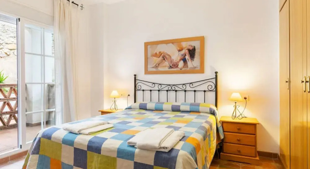 Peaceful Apartment in Alcaucín With Garden, Varaa Huoneisto Alcaucin Axarquía