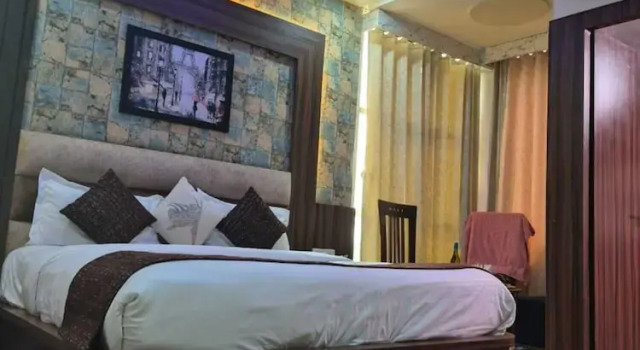 Люкс Hotel Srg Inn