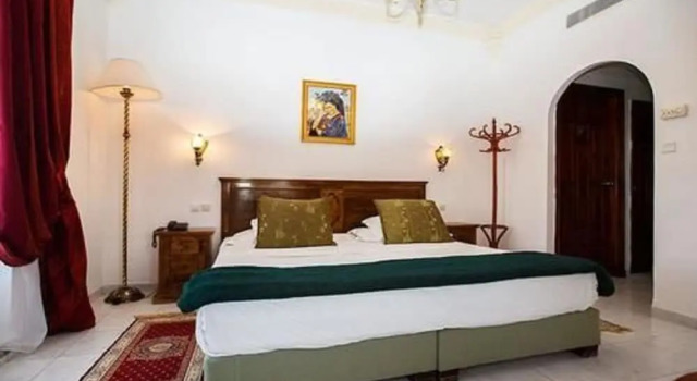 Люкс с балконом Hôtel Kerdada
