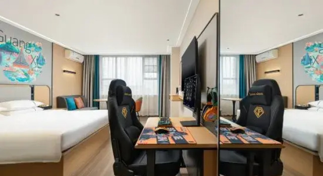 Zhulu E-Sports Homestay (Nanning Jinhu Square & Nanhu Metro Station Branch), Rezerwuj Hotel Hotele w Nanning z parkingiem, Parking