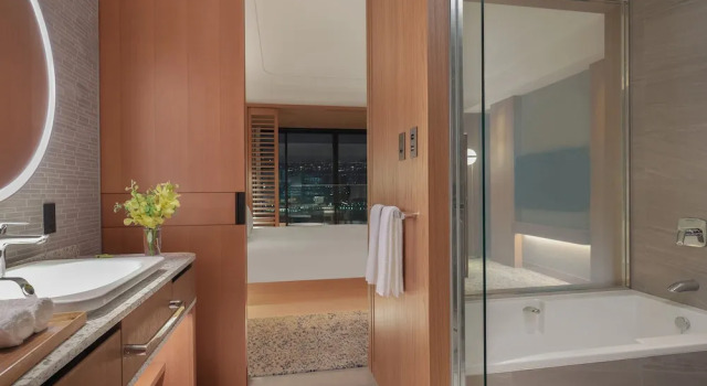 Двухместный номер Classic with Minatomirai View InterContinental Yokohama Pier 8 by IHG
