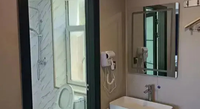 Люкс Lake Everbright Hotel Burqin