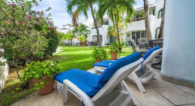 Апартаменты Luxury 3 Bedroom Villa with Pool - At Playacar II - Mayamar G9