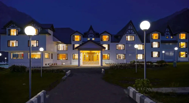 Country Inn & Suites by Radisson, Sonamarg, Забронировать Отель Отели Джамму и Кашмира с завтраком, Завтраки