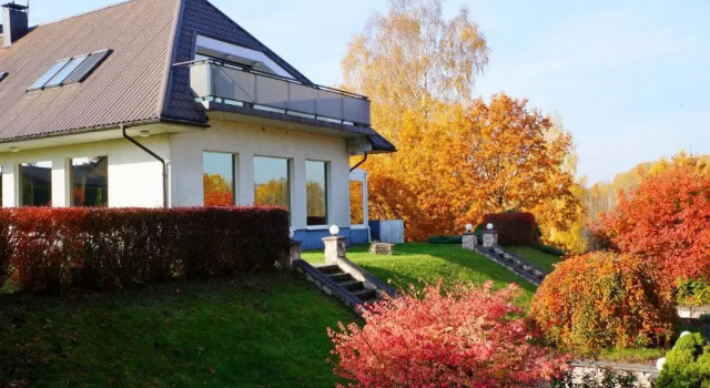Jaunkrastmaļi, Book Hotel Hoteller i Pieriga med parkering, Parkering