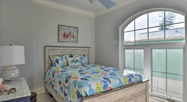 Апартаменты с 3 комнатами с балконом Bradenton Townhome - Walk to Locals-only Beach!