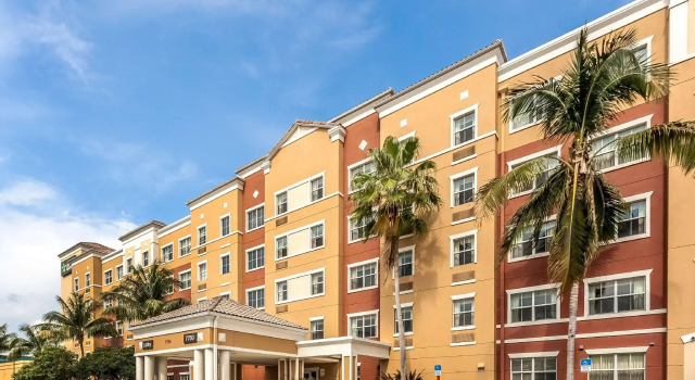 Кровать в общем номере Extended Stay America Premier Suites - Miami - Airport - Doral - 25th Street
