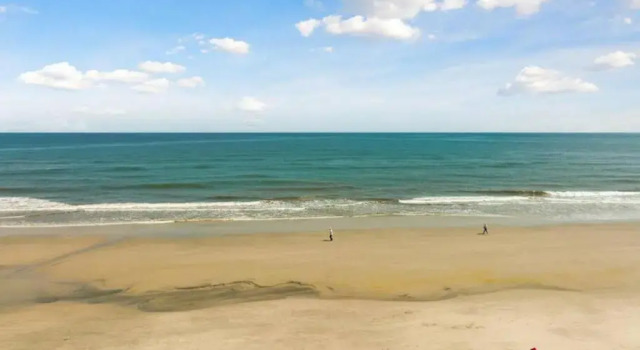 Апартаменты Close to AC Steps to Beach Parking