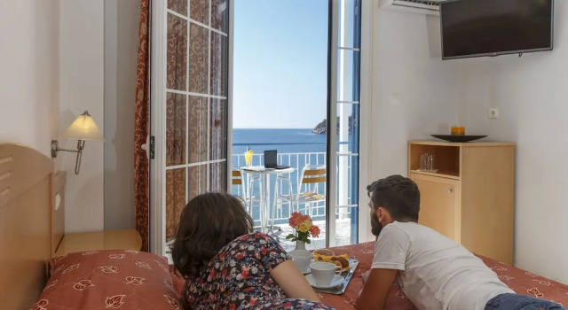 Двухместный номер Standard с балконом и с видом на море Hotel Tolo