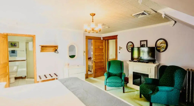 Четырёхместный номер Standard Keystone Inn Bed and Breakfast