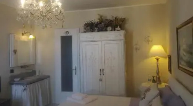 Bed and Breakfast Papillon, Buchen Sie Hotel Perledo 