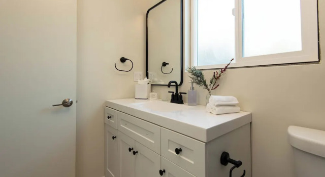 Stunning Studio Near DTLA, Забронировать Отель Отели Лос-Анджелеса 3 звезды, 3*
