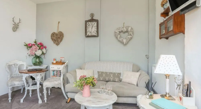Hen Gilfach Stable, Book Feriehus Hoteller i Holyhead med parkering, Parkering