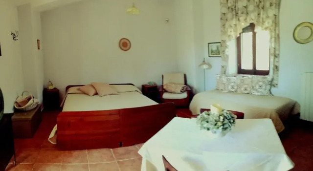 Agriturismo Tre Santi, Rezervasyon Otel Padula Cilento