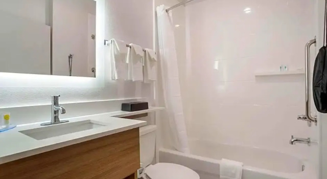 Люкс c 1 комнатой Comfort Inn & Suites Destin near Henderson Beach